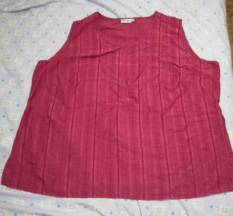 Tílkova halenka vel 52, 52