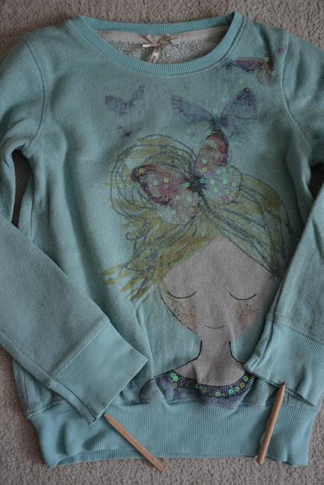 Komplet s motýlky a vílou, 122–134