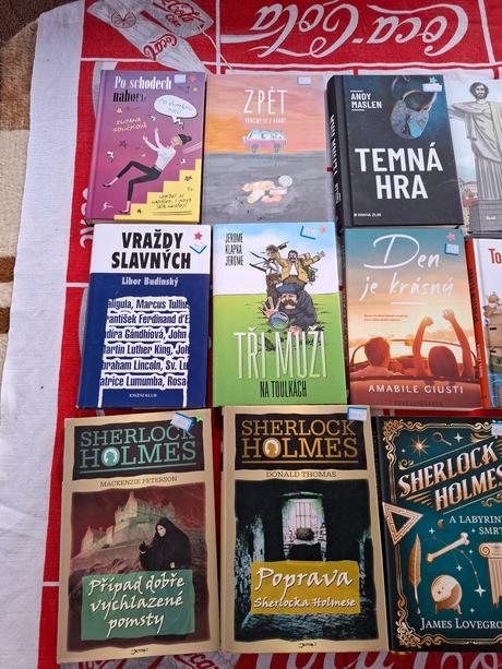 32 knih - novodobá literatura,