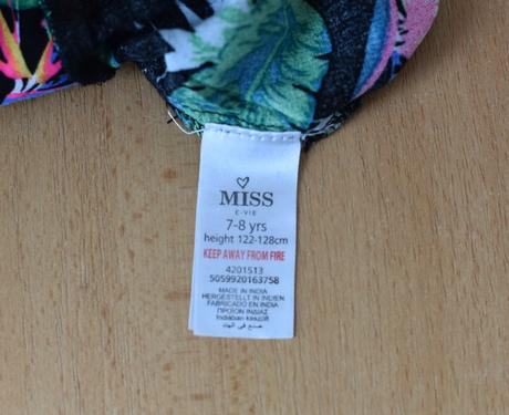 Kraťasy vel. 7 - 8 let, 128