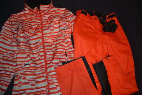 Moderní zimní set na snowboard nebo lyže,164-xs, 164