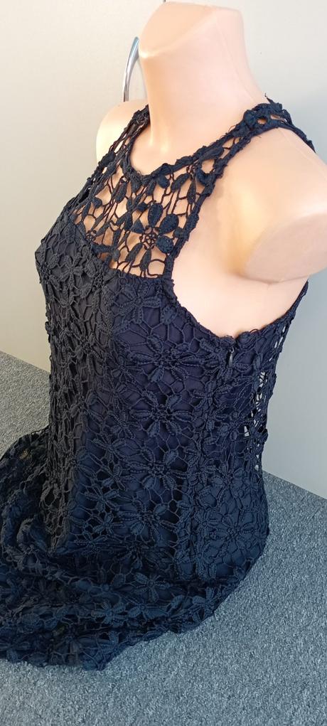 Šaty zn."hollister" vel."m", hollister,m