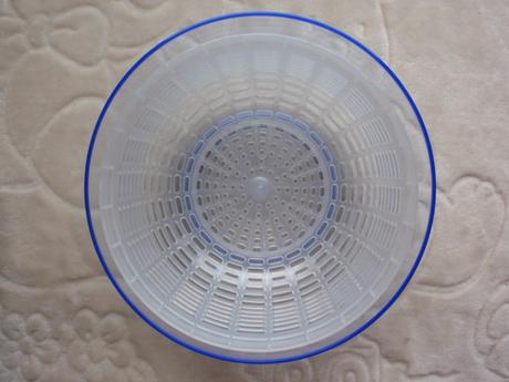 Odkapávač-odstřeďovač na ovoce a zeleninu, 