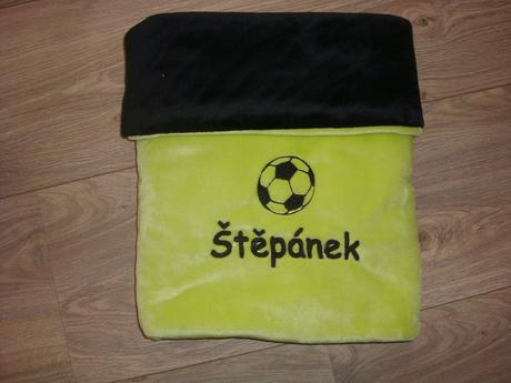 Deka s výšivkou jména na přání-více barev a obrázk,