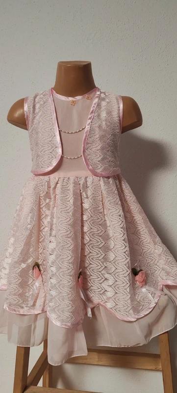 Sváteční šaty, 104