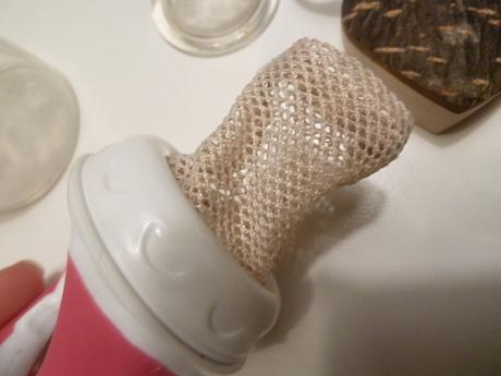 Krmící síťka na ovoce,