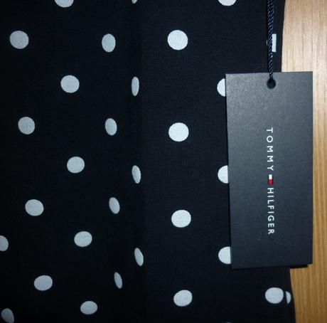 Puntíkované dámské šaty tommy hilfiger, tommy hilfiger,xs