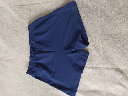 Dívčí kraťasy, 110