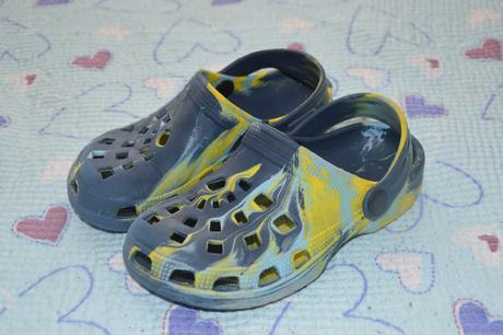 Modrožluté nazouváky, 30