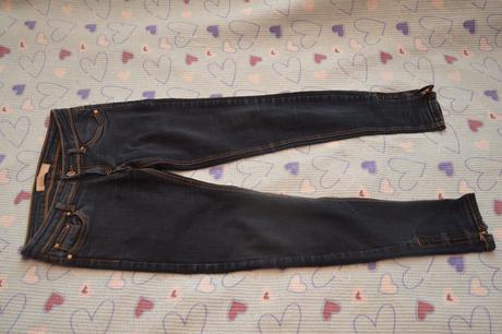 158 elastické džíny, 158