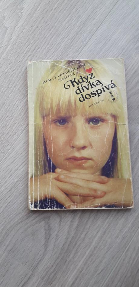 1242 - když dívka dospívá,