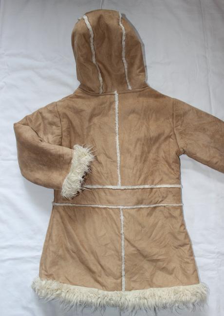 Bj48. luxusní kožíšek s minnie 5-6 let, disney,116