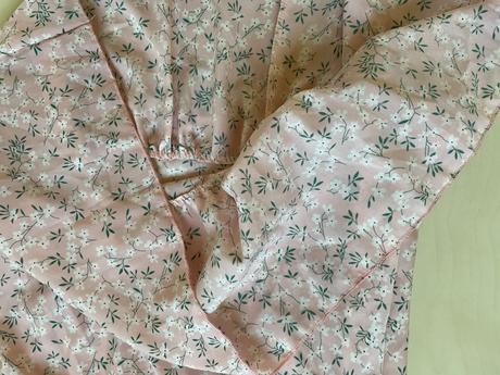 Nové růžové šaty s volánky, vel l spíše však méně, m