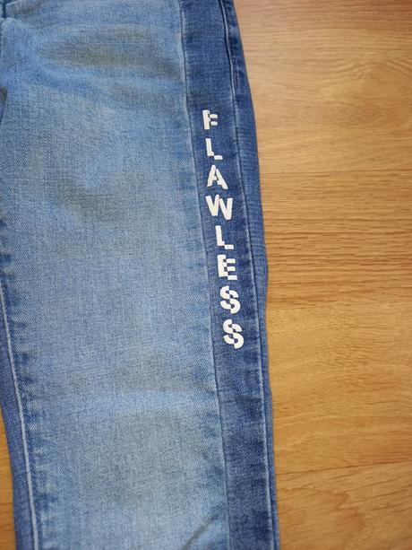 Džínsy flawless, reserved,140