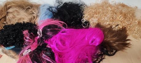 Karnevalové paruky,