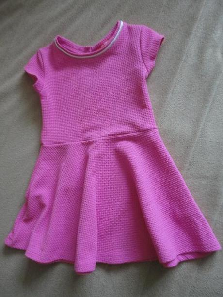 V top stavu šaty young dimension, vel. 1,5-2 roky, young dimension,92