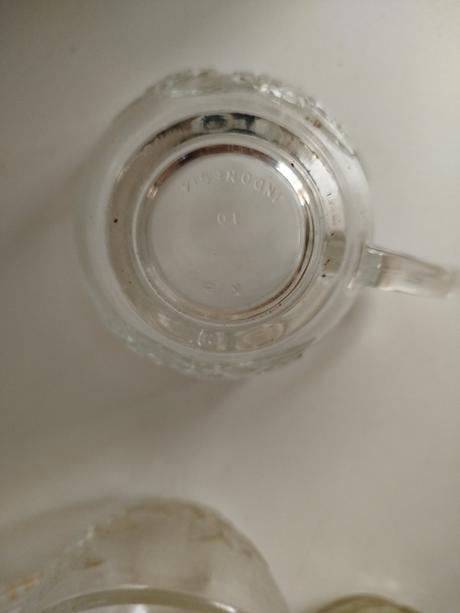 Skleněné hrnečky 4ks, 