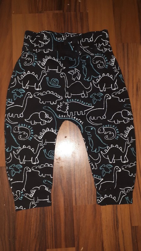 Černé tepláky s dinosaury 86 george, george,86