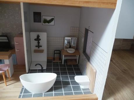 Dřevěný domeček pro panenky xxl lupilu + 8 panenek,