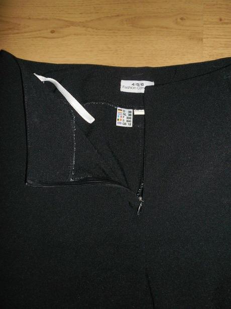 Černé společenské kalhoty, 38