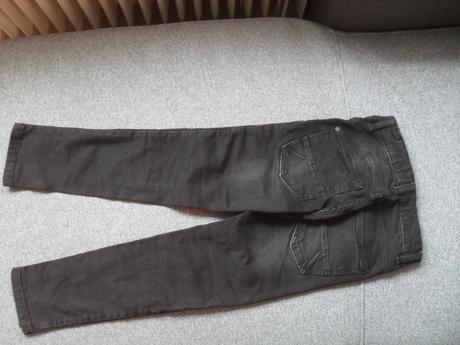 Černé džíny, dopodopo,128