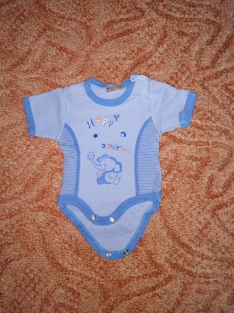 Body s krátkým rukávem, 62