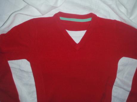 Slabší červený svetr, marks & spencer,128