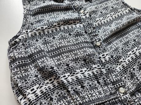 Propínací vzorované šaty vel. 146, young dimension,146