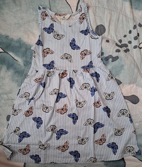 2x šaty zajíčci a motýlci, h&m,122