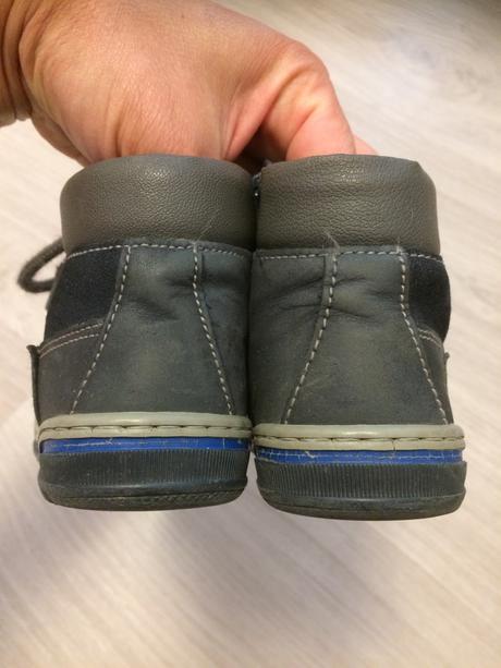 Celoroční boty, 24