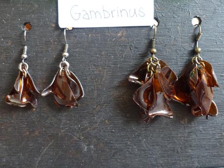 Naušnice z petlahví - hnědá (gambrinus),