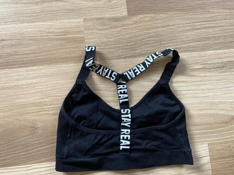 Dívčí podprsenka, 164