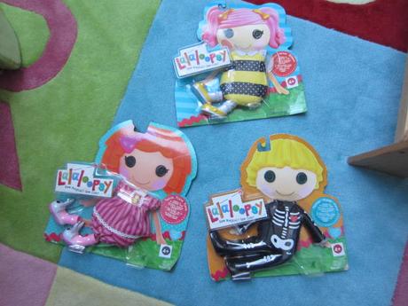 Oblečení pro velkou panenku lalaloopsy,