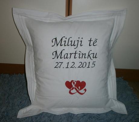 Památeční polštářky s údaji miminek,