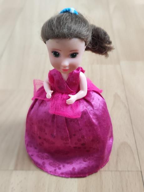 Panenka cupcake surprise - dortík, 