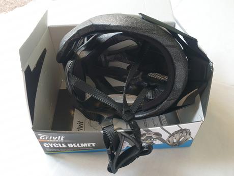 Helma cyklistická, na brusle, koloběžku,skateboard, s