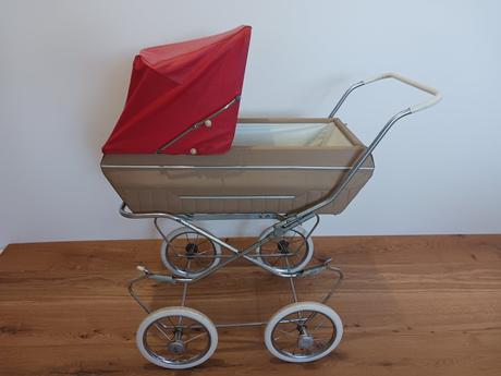 Retro kočárek, 