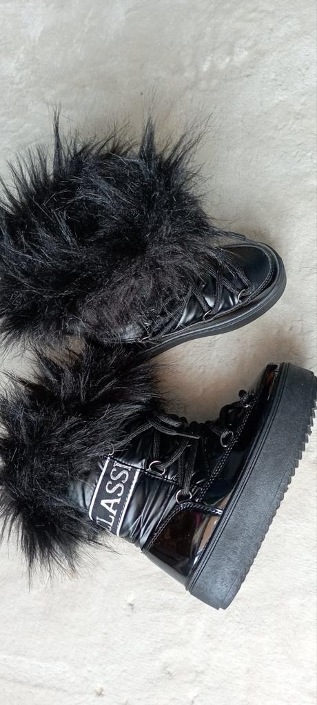 Sněhule zn."royal fashion" vel."30", 30