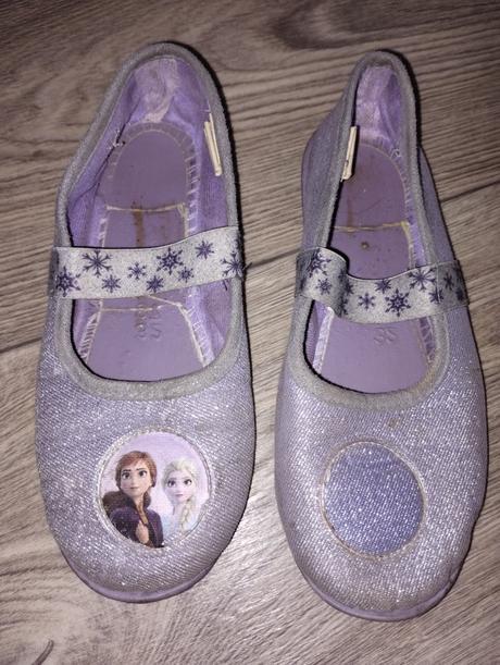 Licencované baleríny frozen, 32