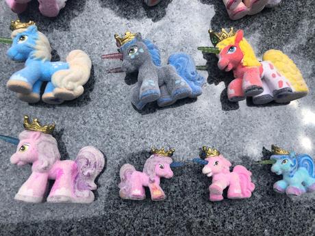 Konicci filly - jednorozci s korunkou,
