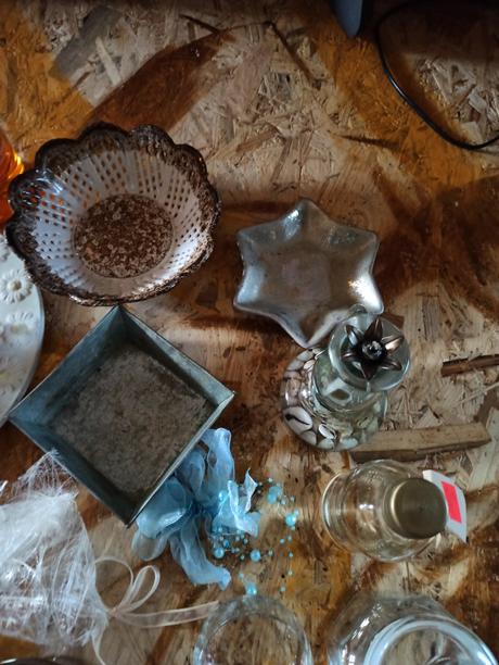 Drobnosti k dekoraci a hobby tvoření, 