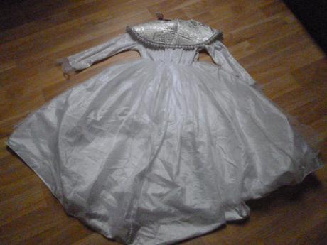 Karneval děti šaty vel. 4-6,