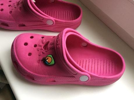 Gumové pantofle, mulesky, glogsy, sandály, 35