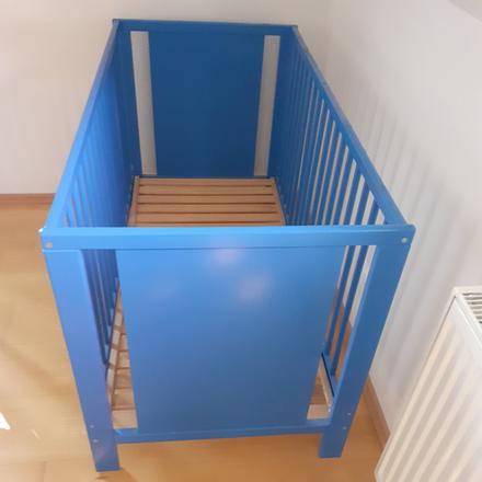 Prodám dětskou postýlku, šířka (cm): 65,délka (cm): 120