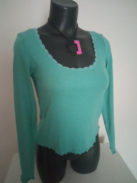 Dámská trika velikost m, m