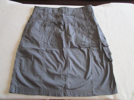 Pěkná tm. šedá lehoučká bavl. letní sukně, v. 36, 36