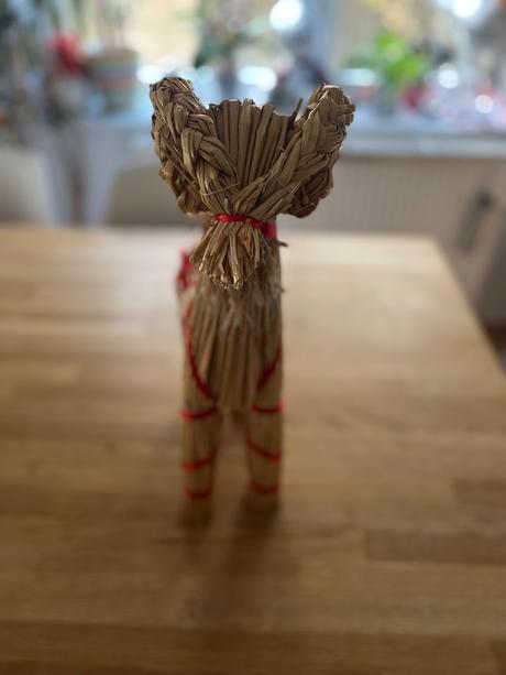 Beránek ze slámy v. 45 cm x d. 30 cm,