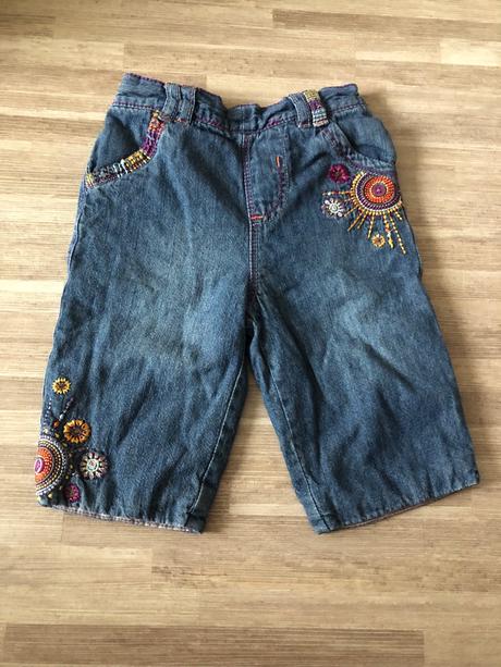 Vyšívané rifle, 74