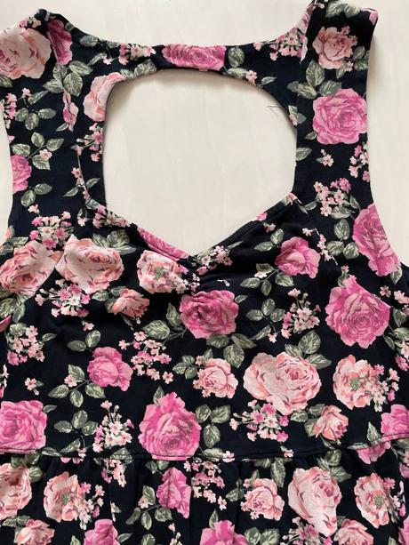 Letní květinové šaty s průstřihem zad, vel s/m-l,, forever friends,m