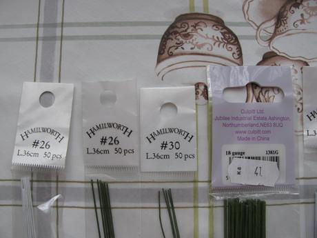 Cukrářské potřeby-květinové drátky a pestíky,